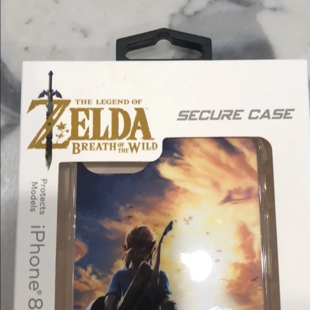 Nintendo Zelda breath of the wild iPhone case NWT